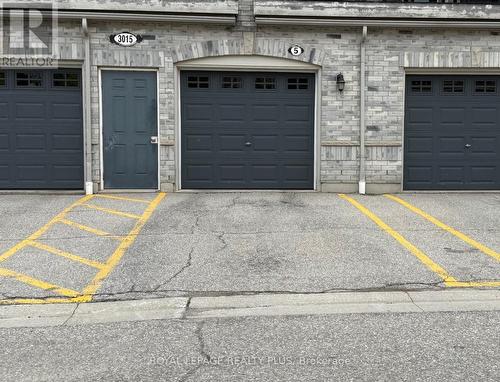 5 - 3015 Destination Drive, Mississauga, ON - Outdoor