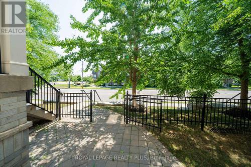 5 - 3015 Destination Drive, Mississauga, ON - Outdoor