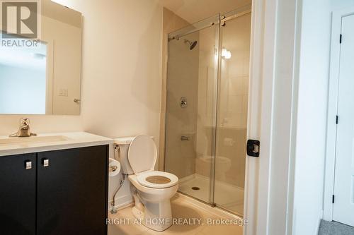 2ND full bathroom on 3rd floor - 425 Mortar Terrace, Ottawa, ON - Indoor Photo Showing Bathroom