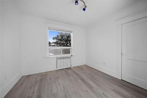 660 Machray Avenue, Winnipeg, MB - Indoor Photo Showing Other Room
