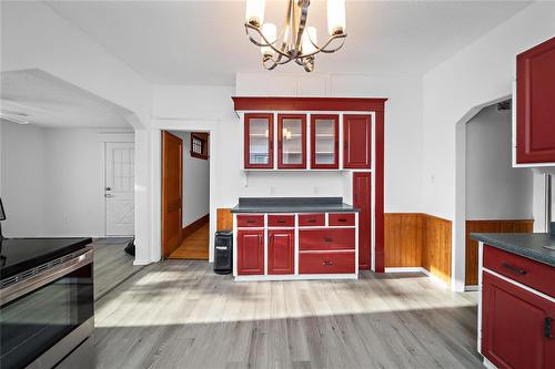 660 Machray Avenue, Winnipeg, MB - Indoor Photo Showing Kitchen