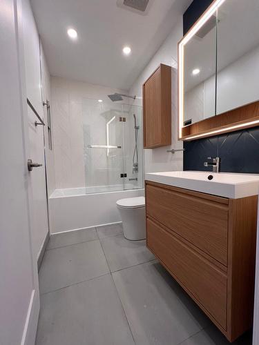 Salle de bains - 6439 Av. Des Érables, Montréal (Rosemont/La Petite-Patrie), QC - Indoor Photo Showing Bathroom