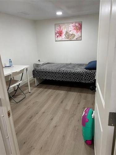 16 St Louis Rd, Winnipeg, MB 