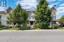 3 - 250 CRESTHAVEN DRIVE  Ottawa, ON K2G 6W4