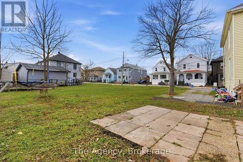 11 Patsy Avenue, Welland (Lincoln/Crowland), ON - Outdoor