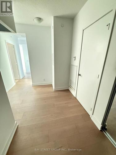 2809 - 5180 Yonge Street, Toronto, ON - Indoor Photo Showing Other Room