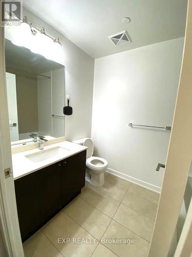 3203 - 4011 Brickstone Mews, Mississauga, ON - Indoor Photo Showing Bathroom