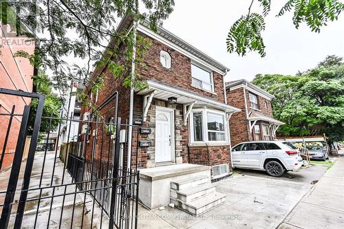 15-19 Augusta Avenue, Toronto, ON 