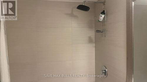 709 - 2150 Lawrence Avenue E, Toronto, ON - Indoor Photo Showing Bathroom