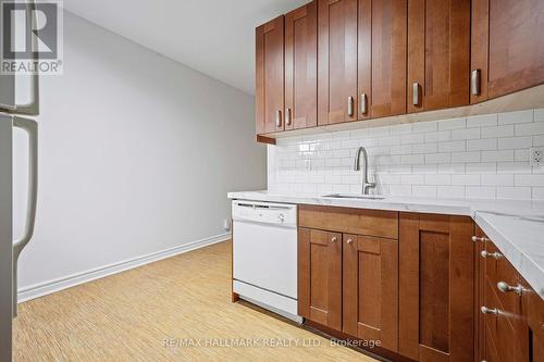 Main - 167 Heward Avenue, Toronto, ON - Indoor Photo Showing Kitchen