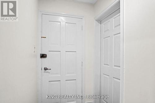 16 Wimbledon Court, Brampton, ON - Indoor Photo Showing Other Room