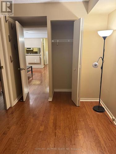 301 - 1055 Bay Street, Toronto, ON - Indoor Photo Showing Other Room