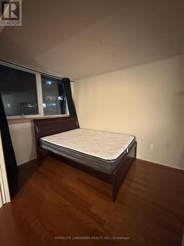 301 - 1055 Bay Street, Toronto, ON - Indoor Photo Showing Other Room