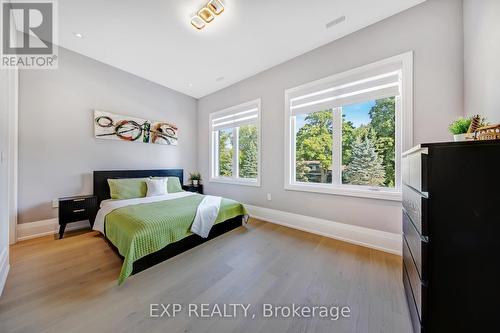 150 Wolfdale Avenue, Oakville, ON - Indoor Photo Showing Bedroom