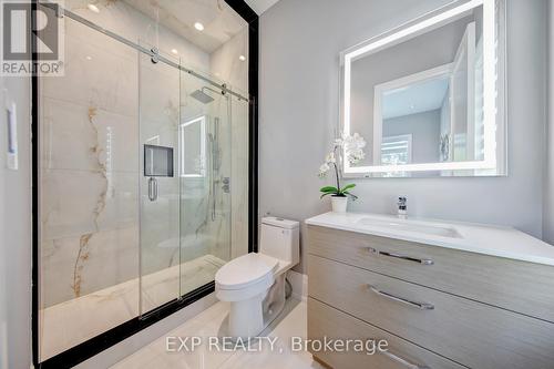 150 Wolfdale Avenue, Oakville, ON - Indoor Photo Showing Bathroom