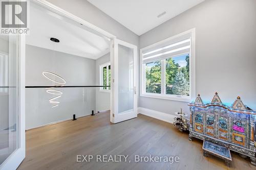 150 Wolfdale Avenue, Oakville, ON - Indoor