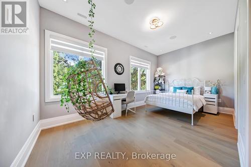 150 Wolfdale Avenue, Oakville, ON - Indoor Photo Showing Bedroom