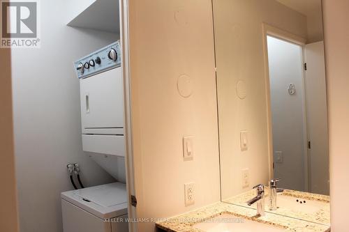 622 - 33 Mill Street, Toronto, ON - Indoor Photo Showing Laundry Room