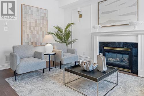 681 Bristol Road W, Mississauga, ON - Indoor Photo Showing Living Room With Fireplace