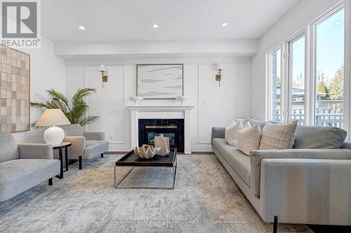 681 Bristol Road W, Mississauga, ON - Indoor Photo Showing Living Room With Fireplace