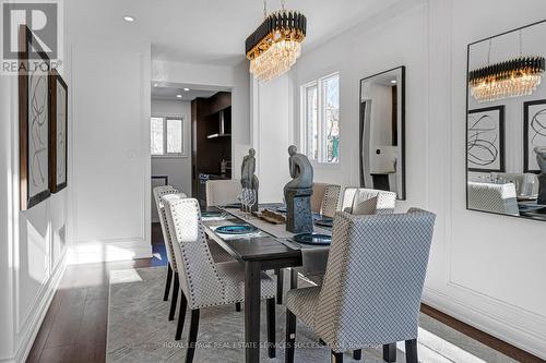 681 Bristol Road W, Mississauga, ON - Indoor Photo Showing Dining Room