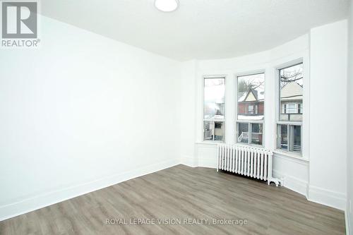 819 Pape Avenue, Toronto, ON 