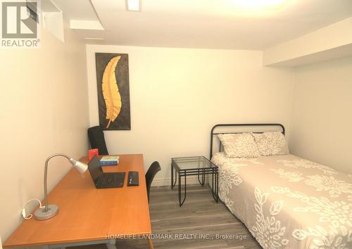 3861 Mulligan Cross, Mississauga, ON - Indoor Photo Showing Bedroom