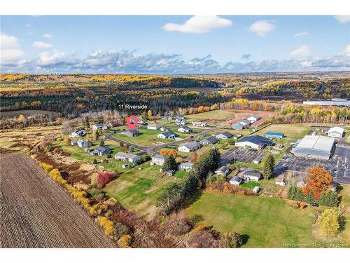 11 Riverside Dr, Petitcodiac, NB 