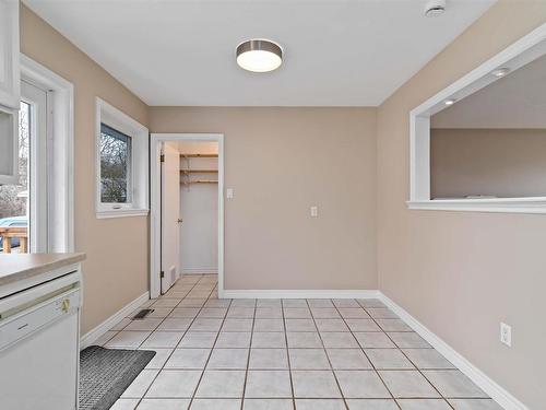 16 Pauline Crescent, Dartmouth, NS 