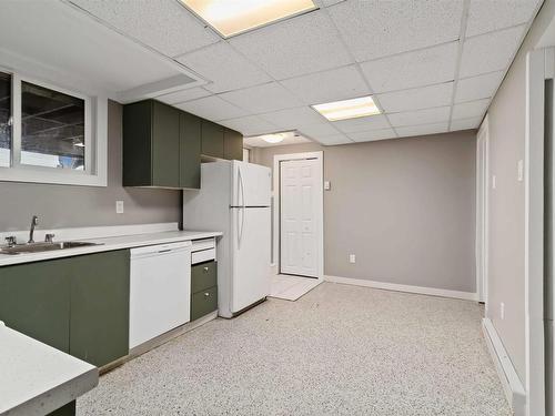 16 Pauline Crescent, Dartmouth, NS 