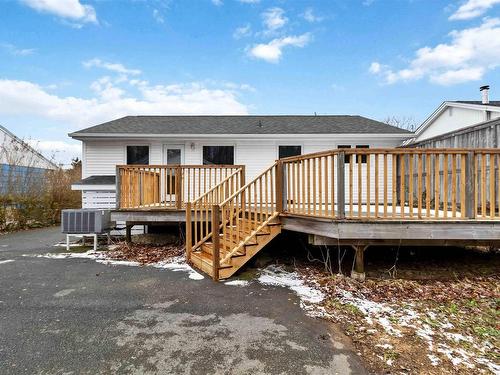 16 Pauline Crescent, Dartmouth, NS 