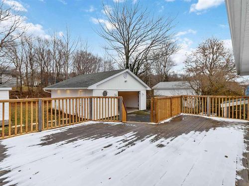 16 Pauline Crescent, Dartmouth, NS 