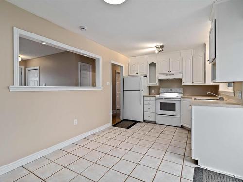 16 Pauline Crescent, Dartmouth, NS 