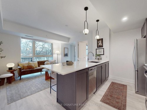 301-1400 Kingston Road, Toronto, ON - Indoor Photo Showing Kitchen With Upgraded Kitchen