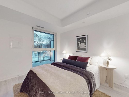 301-1400 Kingston Road, Toronto, ON - Indoor Photo Showing Bedroom