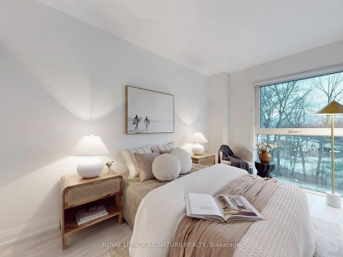 301-1400 Kingston Road, Toronto, ON - Indoor Photo Showing Bedroom