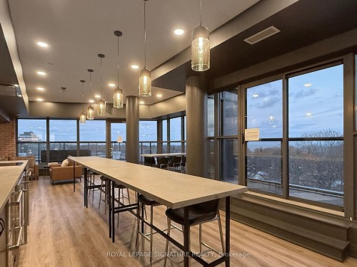 301-1400 Kingston Road, Toronto, ON - Indoor