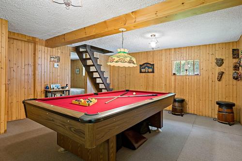 Salle familiale - 894 Ch. Du Lac-Chaud, La Macaza, QC - Indoor Photo Showing Other Room