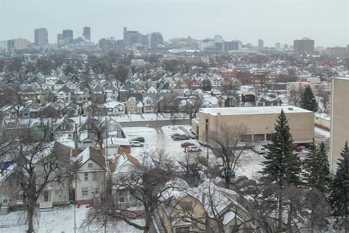 582 Burnell St, Winnipeg, MB 