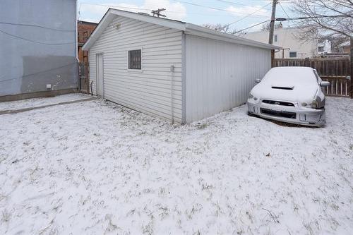 582 Burnell St, Winnipeg, MB 