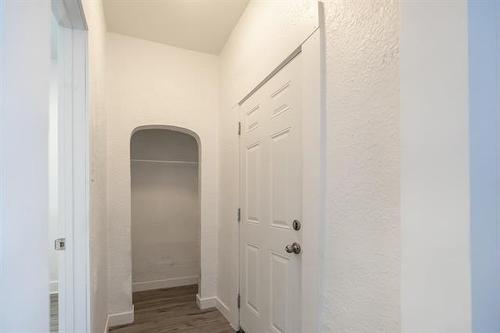 582 Burnell St, Winnipeg, MB 