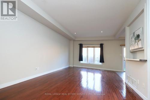 5229 Autumn Harvest Way, Burlington, ON - Indoor Photo Showing Other Room