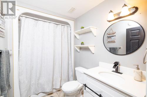 129 Bass Line, Oro-Medonte (Prices Corners), ON - Indoor Photo Showing Bathroom