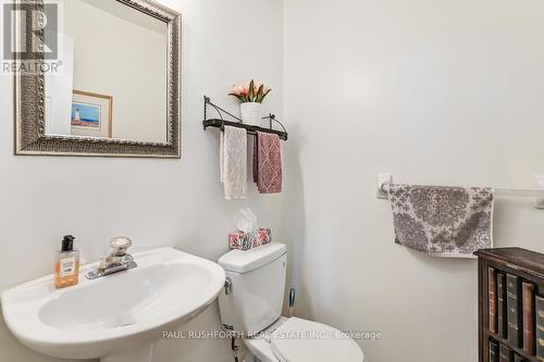 2 Piece Powder Room - 83 Winnegreen Court, Ottawa, ON - Indoor Photo Showing Bathroom