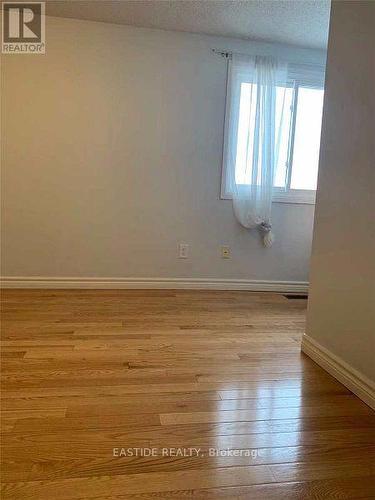 66 Seamist Crescent, Toronto, ON - Indoor Photo Showing Other Room
