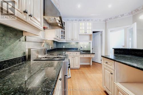 458 Guildwood Parkway, Toronto, ON - Indoor Photo Showing Kitchen