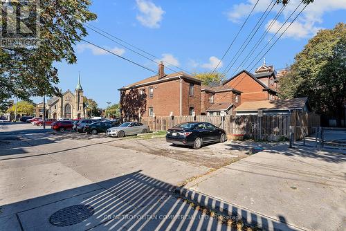 15-17 Augusta Avenue, Toronto, ON 
