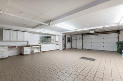 Garage - 