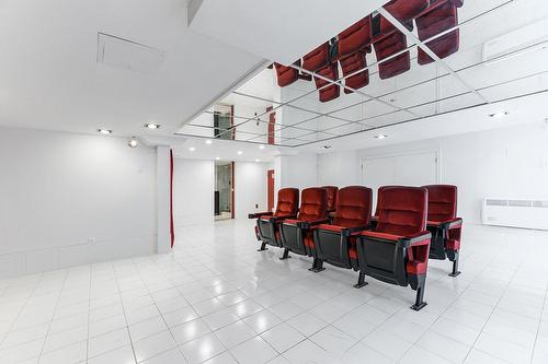 Cinéma maison - 8855 Boul. Gouin E., Montréal (Rivière-Des-Prairies/Pointe-Aux-Trembles), QC - Indoor Photo Showing Other Room