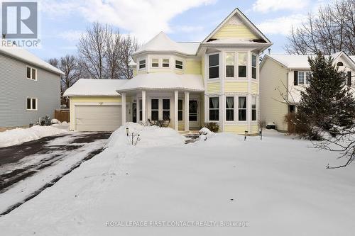 950 Linden Street, Innisfil, ON - Outdoor With Facade